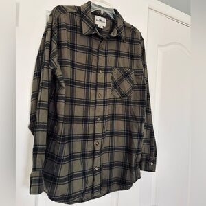 Northeast outfitters men’s button down flannel top